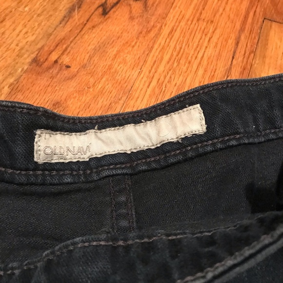 Military inspired gold buttoned denim shorts - Picture 4 of 7